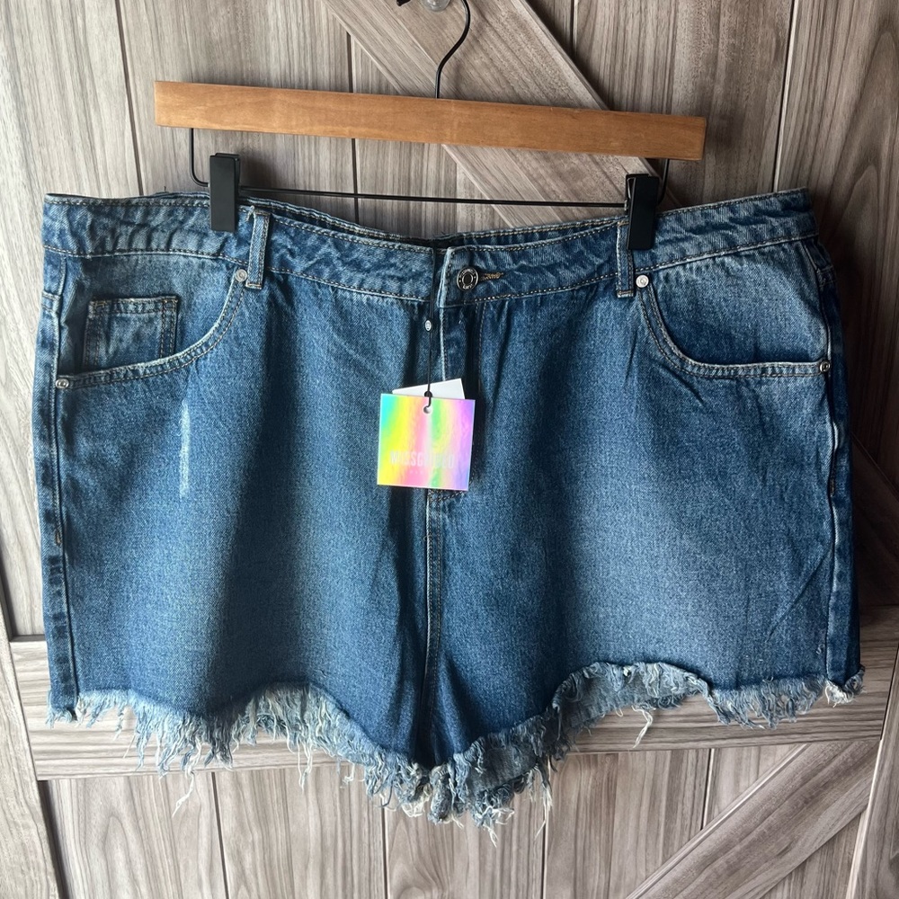 NWT - Missguided Curve High Waisted Jean Shorts